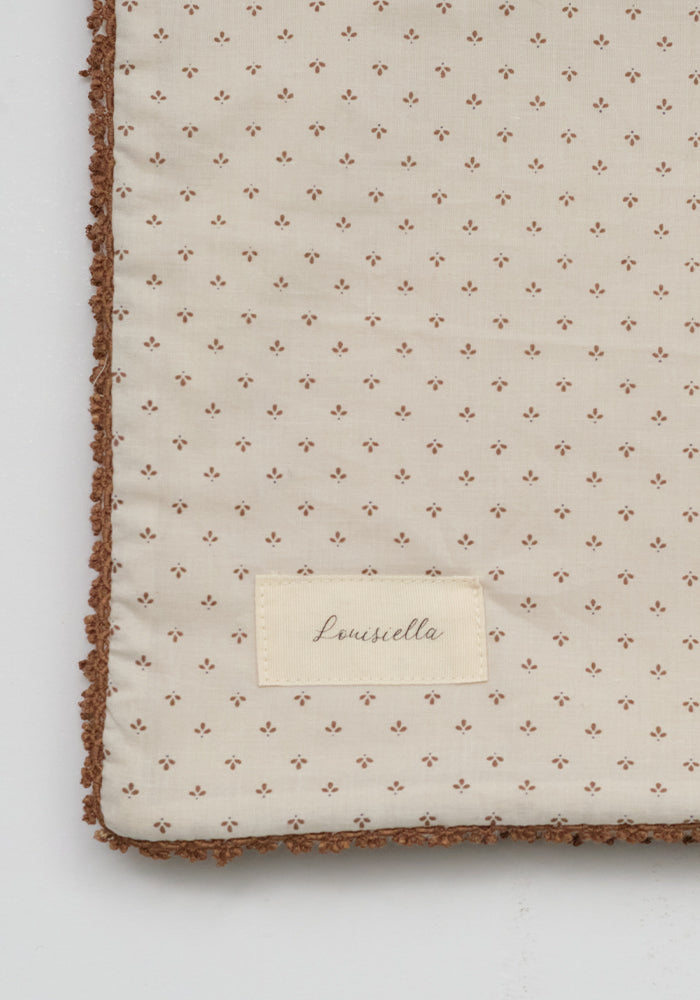 Louisiella Herschel Blanket