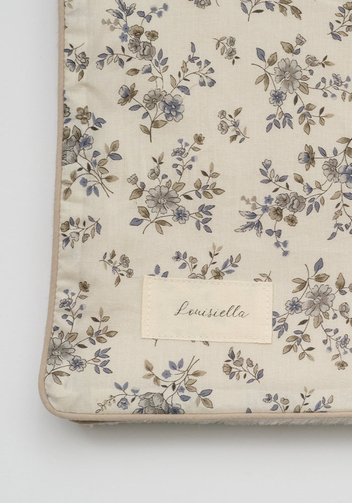Louisiella Laspe Blanket